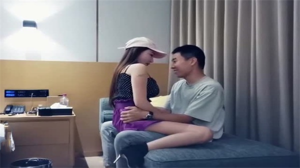 天下无敌9总全国探花实录：极品高颜值气质御姐情趣内衣激情诱惑